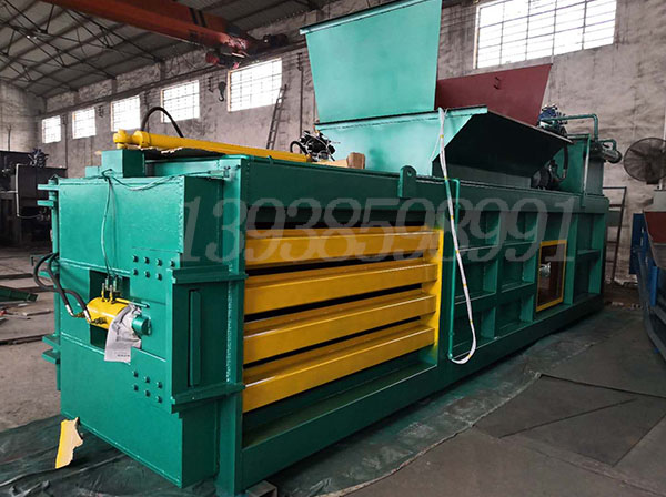 �Pʽ����C���ճ��Ќ��UƷ��ُվ�ж��Ӱ� ����ЩҊ��˴˽�����